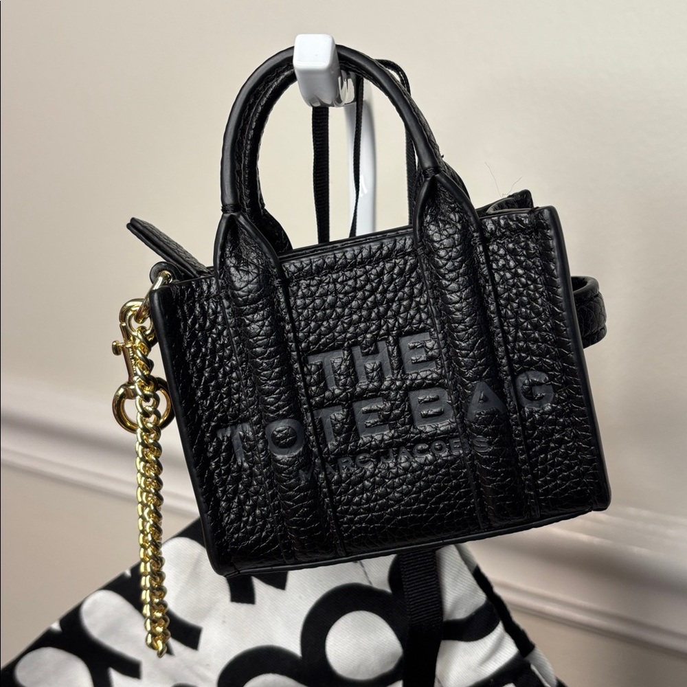 MARC JACOBS THE TOTE BAG: NANO BAG CHARM- AUTHENTIC - Picture 3 of 16
